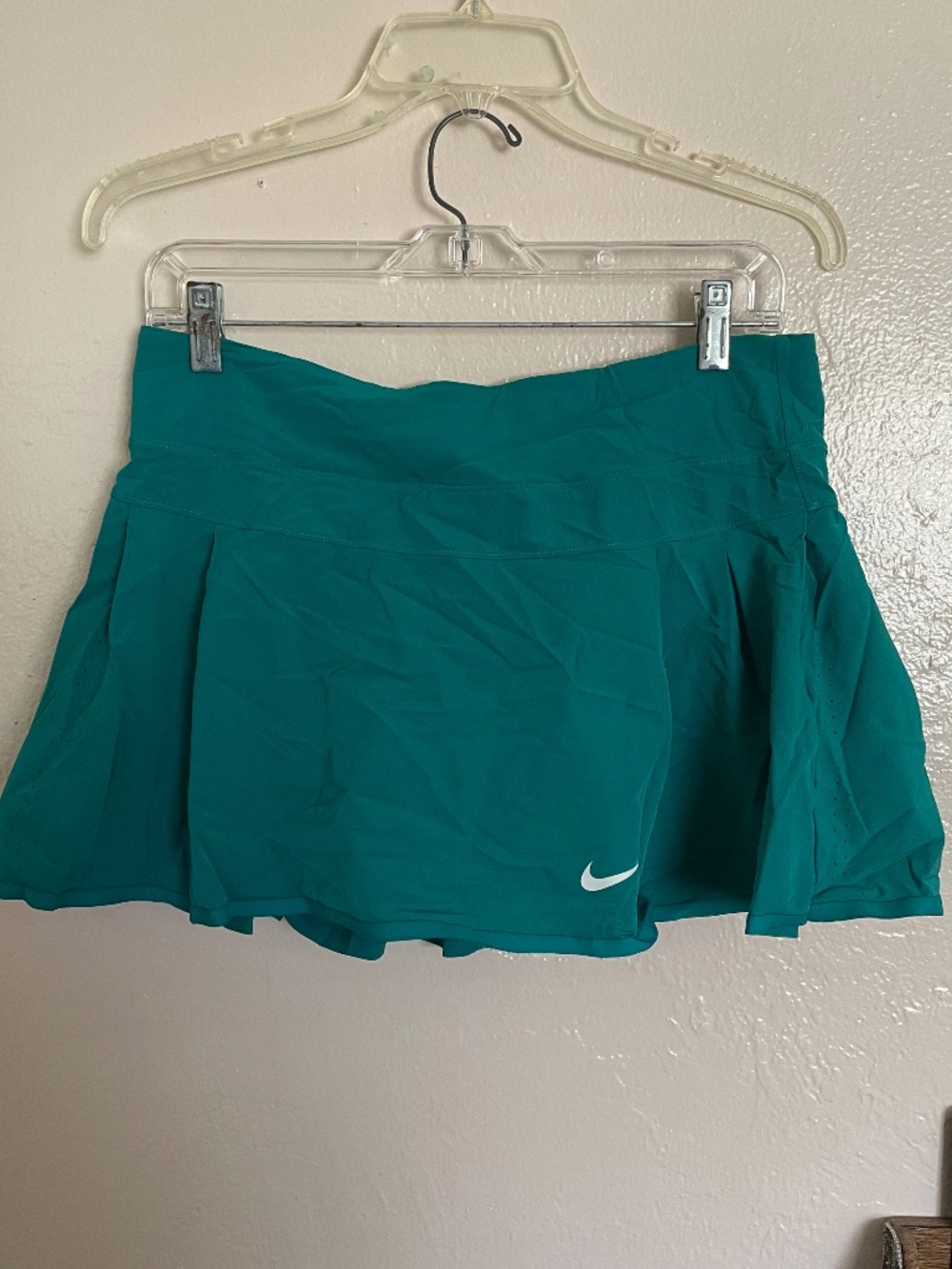 Accepting Offers! Nike tennis skirt